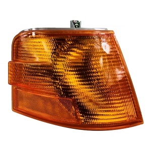 VM-0402-R | Volvo VNM Corner Lamp Passenger Side
